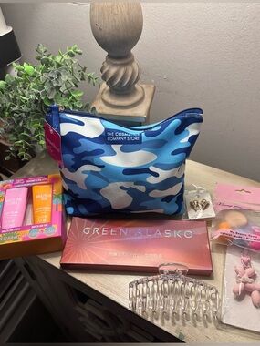 7pc Beauty & Accessories Bundle